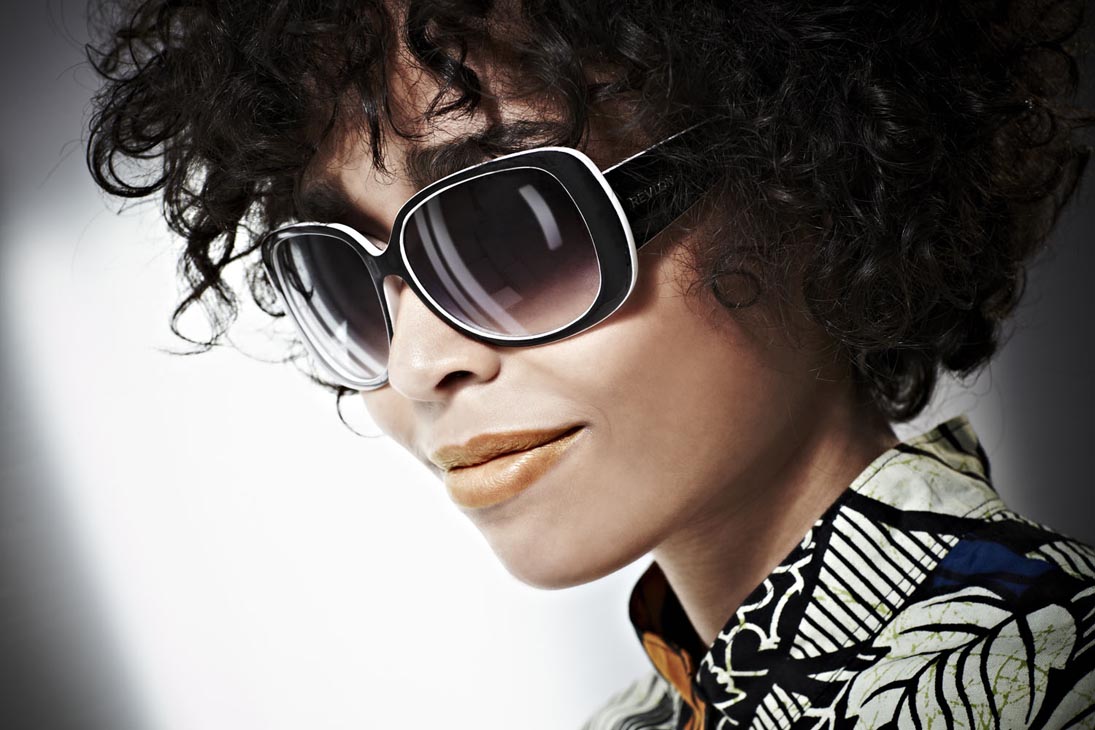 Rudi Schubert, Schubert-Fotografie, Studio für professionelle Werbefotografie, junges kreatives Team, Werbefotografie Münster, Werbefotografie Osnabrück, Werbefotografie, Porträtfotografie, Porträt, Modelfotografie, Fahionfotorafie, Modefotografie, African Fashion, Fashion