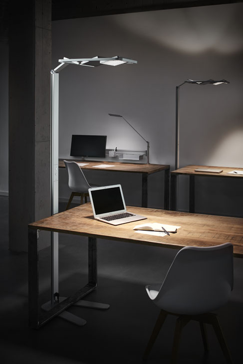 Rudi Schubert, Schubert-Fotografie, Studio für professionelle Werbefotografie, junges kreatives Team, Werbefotografie Münster, Werbefotografie Osnabrück, Werbefotografie, Stillleben, Still-Life, Produktfotografie, Objektfotografie, Novus Attenzia Leuchten, LED, Beleuchtung, Lampen, Lichttechnik, Bürolampen, Bürobeleuchtung