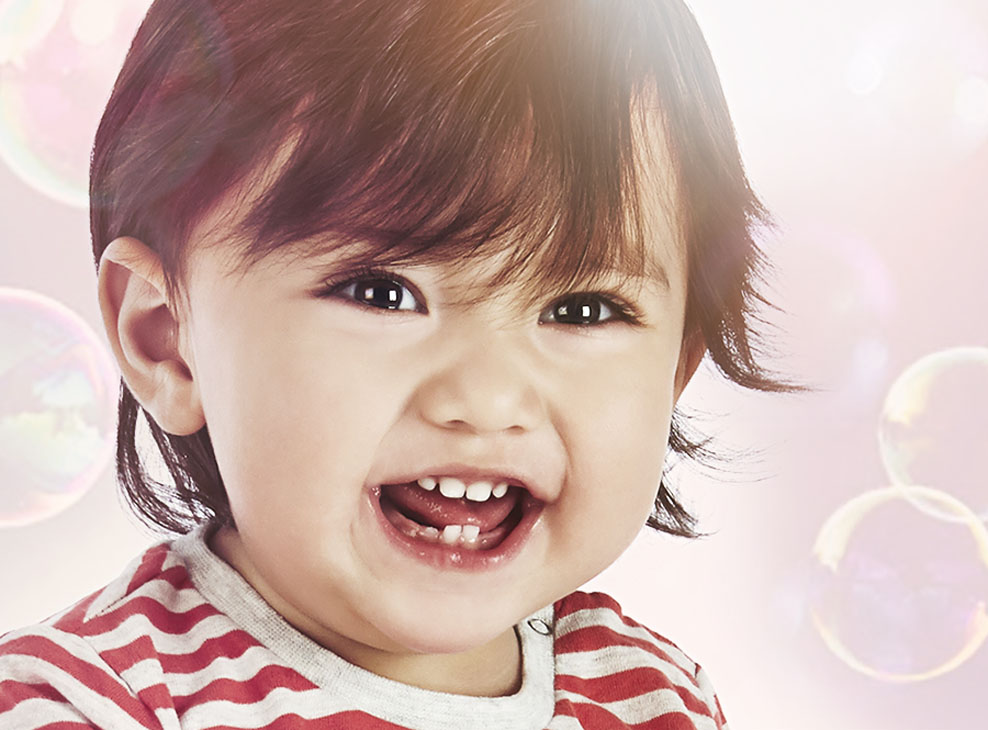 Rudi Schubert, Schubert-Fotografie, Studio für professionelle Werbefotografie, junges kreatives Team, Werbefotografie Münster, Werbefotografie Osnabrück, Werbefotografie, Porträtfotografie, Porträt, Fashionfotografie, Kinderfotografie, Babyone, Babymode, Kindermode