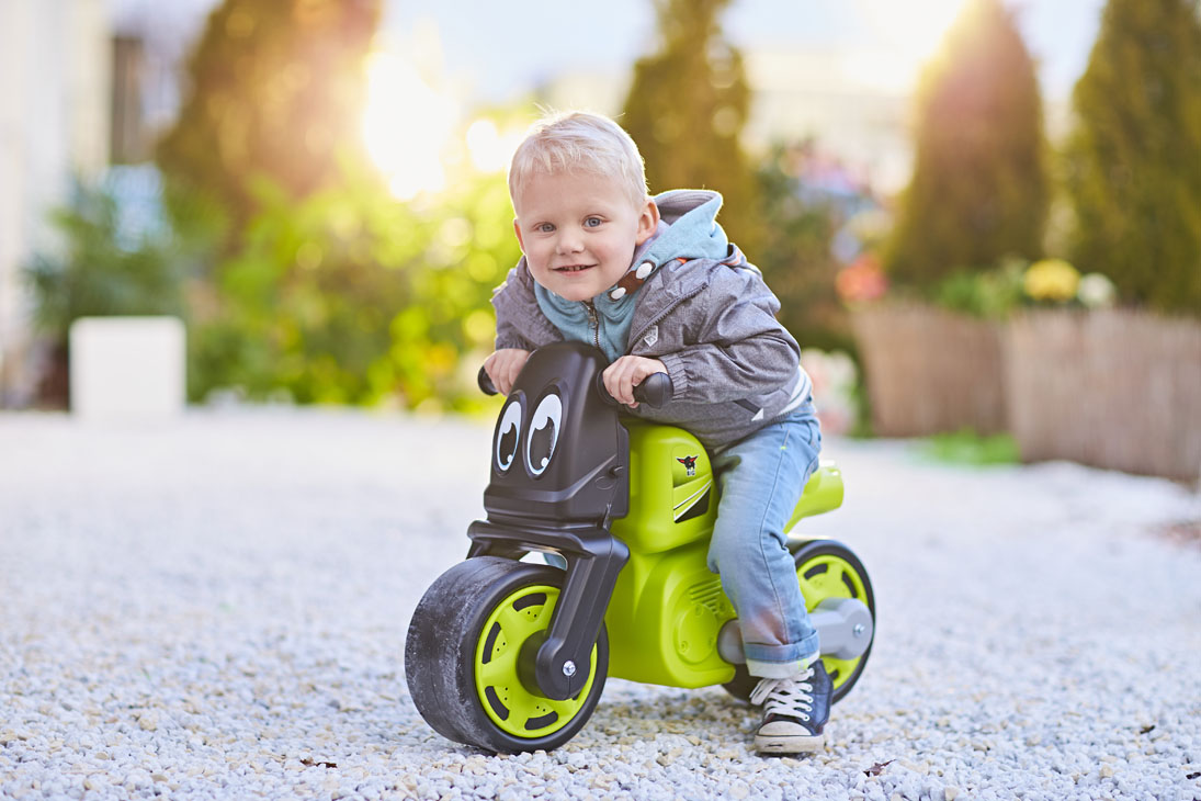 Rudi Schubert, Schubert-Fotografie, Studio für professionelle Werbefotografie, junges kreatives Team, Werbefotografie Münster, Werbefotografie Osnabrück, Werbefotografie, Porträtfotografie, Porträt, Fashionfotografie, Kinderfotografie, Babyone, Babymode, Kindermode