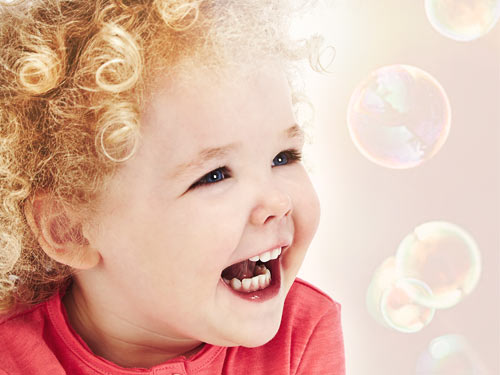 Rudi Schubert, Schubert-Fotografie, Studio für professionelle Werbefotografie, junges kreatives Team, Werbefotografie Münster, Werbefotografie Osnabrück, Werbefotografie, Porträtfotografie, Porträt, Fashionfotografie, Kinderfotografie, Babyone, Babymode, Kindermode