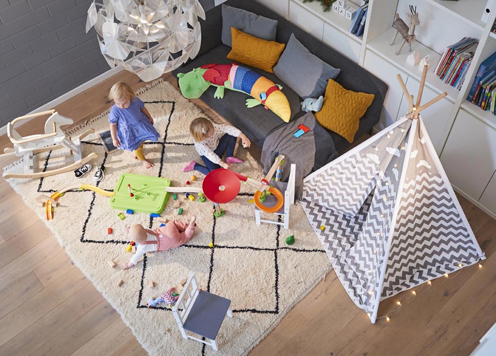 Rudi Schubert, Schubert-Fotografie, Studio für professionelle Werbefotografie, junges kreatives Team, Werbefotografie Münster, Werbefotografie Osnabrück, Werbefotografie, Porträtfotografie, Porträt, Fashionfotografie, Kinderfotografie, Babyone, Babymode, Kindermode