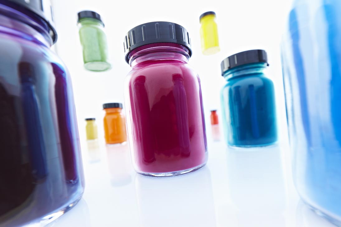 Rudi Schubert, Schubert-Fotografie, Studio für professionelle Werbefotografie, junges kreatives Team, Werbefotografie Münster, Werbefotografie Osnabrück, Werbefotografie, Stillleben, Still-Life, Produktfotografie, Objektfotografie, Brillux, Farbe, Farbpigmente, Lack, Lackherstellung, Farbherstellung