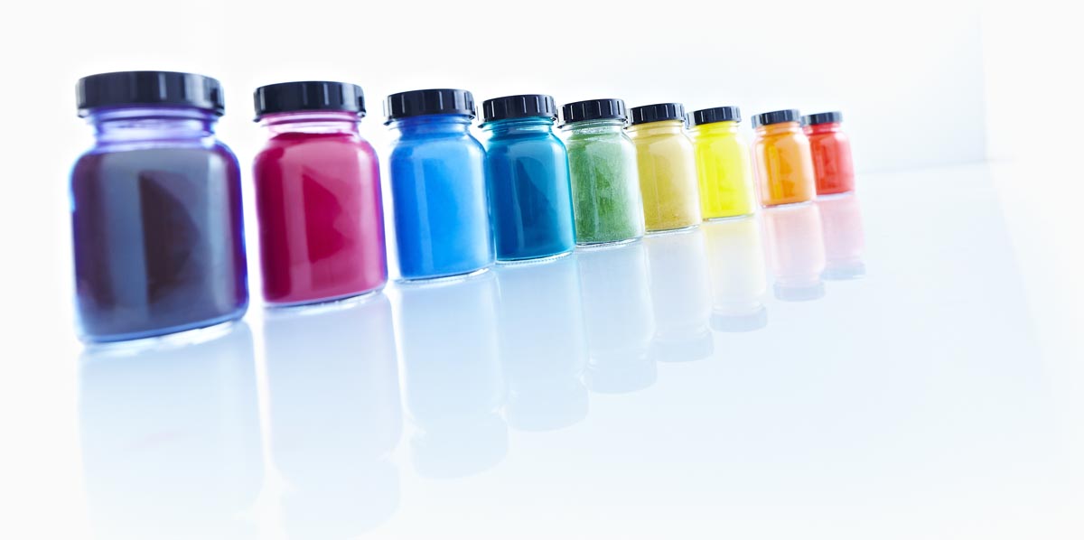 Rudi Schubert, Schubert-Fotografie, Studio für professionelle Werbefotografie, junges kreatives Team, Werbefotografie Münster, Werbefotografie Osnabrück, Werbefotografie, Stillleben, Still-Life, Produktfotografie, Objektfotografie, Brillux, Farbe, Farbpigmente, Lack, Lackherstellung, Farbherstellung