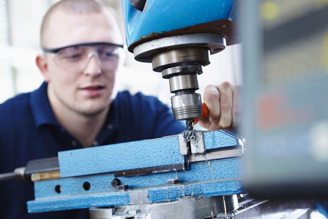 Rudi Schubert, Schubert-Fotografie, Studio für professionelle Werbefotografie, junges kreatives Team, Werbefotografie Münster, Werbefotografie Osnabrück, Werbefotografie, Recruiting, B+K Azubis, Bischof und Klein, Auszubildende, Verpackung, Folien, Verpackungsherstellung