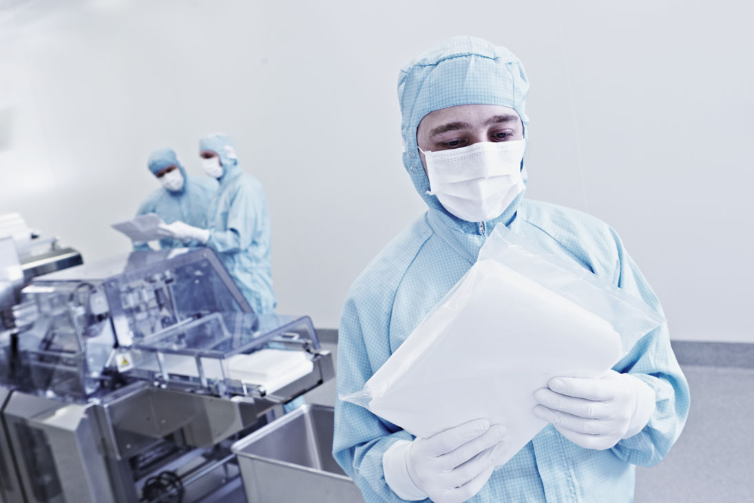 Rudi Schubert, Schubert-Fotografie, Studio für professionelle Werbefotografie, junges kreatives Team, Werbefotografie Münster, Werbefotografie Osnabrück, Werbefotografie, Industriefotografie, B+K Reinraum, Bischof und Klein, Folien für Reinraum, Hygieneverpackung