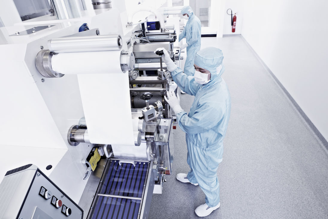 Rudi Schubert, Schubert-Fotografie, Studio für professionelle Werbefotografie, junges kreatives Team, Werbefotografie Münster, Werbefotografie Osnabrück, Werbefotografie, Industriefotografie, B+K Reinraum, Bischof und Klein, Folien für Reinraum, Hygieneverpackung