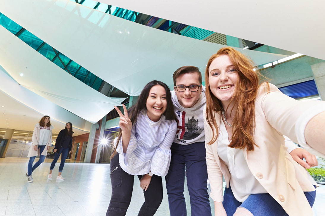 Rudi Schubert, Schubert-Fotografie, Studio für professionelle Werbefotografie, junges kreatives Team, Werbefotografie Münster, Werbefotografie Osnabrück, Werbefotografie, Recruiting, Deutsche Rentenversicherung