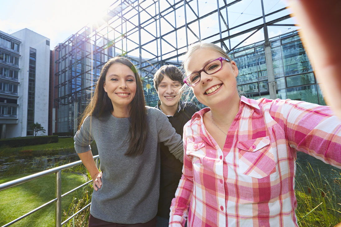 Rudi Schubert, Schubert-Fotografie, Studio für professionelle Werbefotografie, junges kreatives Team, Werbefotografie Münster, Werbefotografie Osnabrück, Werbefotografie, Recruiting, Deutsche Rentenversicherung