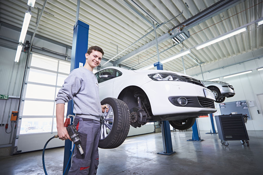 Rudi Schubert, Schubert-Fotografie, Studio für professionelle Werbefotografie, junges kreatives Team, Werbefotografie Münster, Werbefotografie Osnabrück, Werbefotografie, Industriefotografie, Goewert NFZ- und Industrielackierung, Lakiertechnik, Fahrzeuglackierung, KFZ, Werkstatt