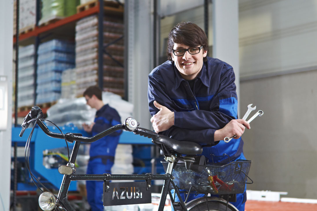 Rudi Schubert, Schubert-Fotografie, Studio für professionelle Werbefotografie, junges kreatives Team, Werbefotografie Münster, Werbefotografie Osnabrück, Werbefotografie, Recruiting, Mitarbeiterporträt, IHK Azubikampange, IHK Nord Westfalen,  Auszubildende, Industrie- und Handelskammer