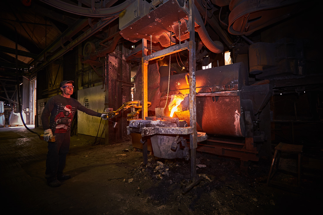 Rudi Schubert, Schubert-Fotografie, Studio für professionelle Werbefotografie, junges kreatives Team, Werbefotografie Münster, Werbefotografie Osnabrück, Werbefotografie, Industriefotografie, Ischebeck Titan, Fried. Ische GmbH, Metallverarbeitung, Baugerüst, Gusstechnik, Gießerei, Stahlverarbeitung