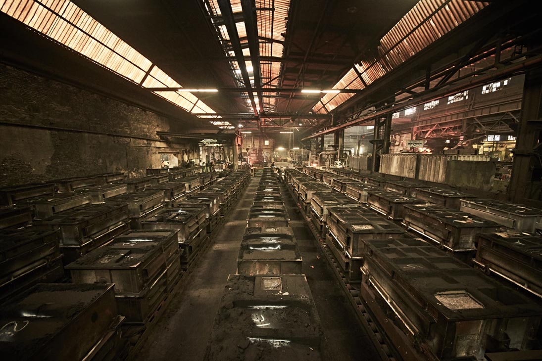 Rudi Schubert, Schubert-Fotografie, Studio für professionelle Werbefotografie, junges kreatives Team, Werbefotografie Münster, Werbefotografie Osnabrück, Werbefotografie, Industriefotografie, Isselguss, Gießerei, Stahlwerk, Metallverarbeitung, Stahlarbeiter