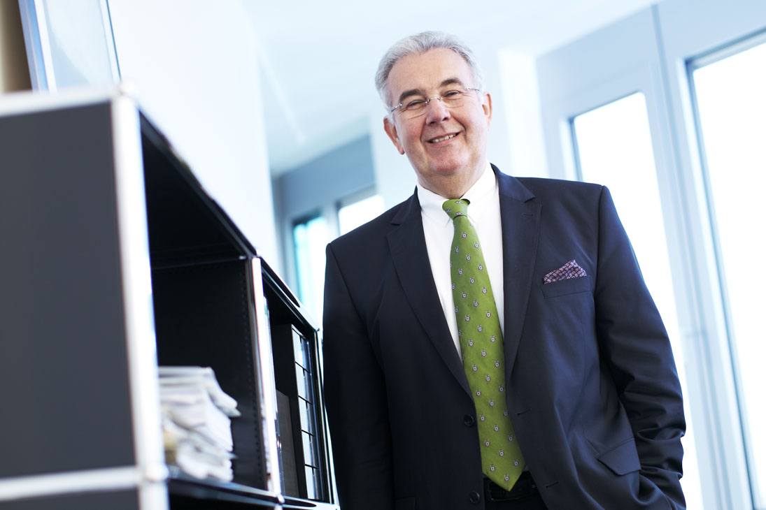 Rudi Schubert, Schubert-Fotografie, Studio für professionelle Werbefotografie, junges kreatives Team, Werbefotografie Münster, Werbefotografie Osnabrück, Werbefotografie, Porträtfotografie, Porträt, Schwarz-Weiß-Fotografie, KWM Rechtsanwälte, Rechtsanwalt, Notar, Anwaltskanzlei