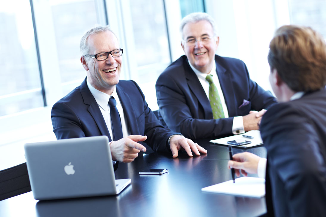 Rudi Schubert, Schubert-Fotografie, Studio für professionelle Werbefotografie, junges kreatives Team, Werbefotografie Münster, Werbefotografie Osnabrück, Werbefotografie, Porträtfotografie, Porträt, Schwarz-Weiß-Fotografie, KWM Rechtsanwälte, Rechtsanwalt, Notar, Anwaltskanzlei