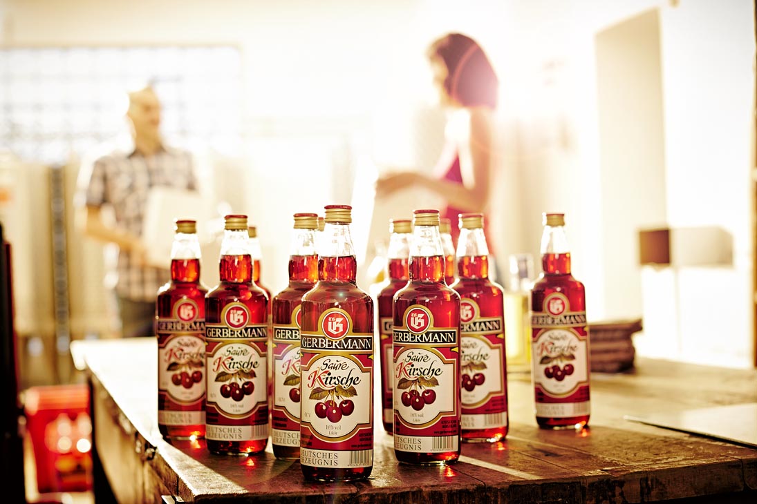 Rudi Schubert, Schubert-Fotografie, Studio für professionelle Werbefotografie, junges kreatives Team, Werbefotografie Münster, Werbefotografie Osnabrück, Werbefotografie, Imagefotografie, Kornbrennerei Gerbermann, Korn, Wein