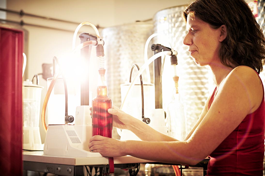 Rudi Schubert, Schubert-Fotografie, Studio für professionelle Werbefotografie, junges kreatives Team, Werbefotografie Münster, Werbefotografie Osnabrück, Werbefotografie, Imagefotografie, Kornbrennerei Gerbermann, Korn, Wein