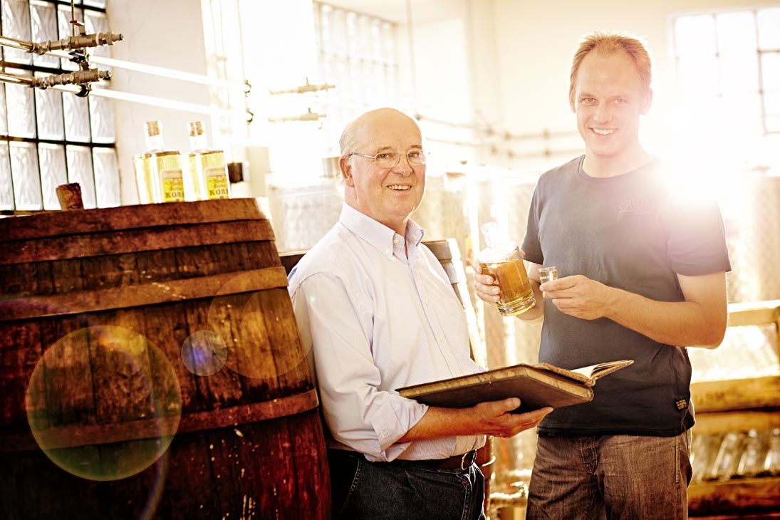 Rudi Schubert, Schubert-Fotografie, Studio für professionelle Werbefotografie, junges kreatives Team, Werbefotografie Münster, Werbefotografie Osnabrück, Werbefotografie, Imagefotografie, Kornbrennerei Gerbermann, Korn, Wein