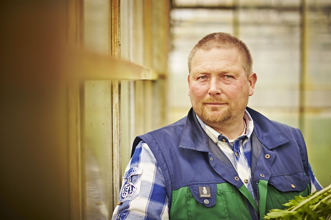 Rudi Schubert, Schubert-Fotografie, Studio für professionelle Werbefotografie, junges kreatives Team, Werbefotografie Münster, Werbefotografie Osnabrück, Werbefotografie, Porträt, Porträtfotografie, Imagefotografie, Landgard Erzeugerportraits, Landgard, Landgard, Landwirtschaft, Gemüseanbau, Gemüsefeld, Acker, Landwirt, Green Market