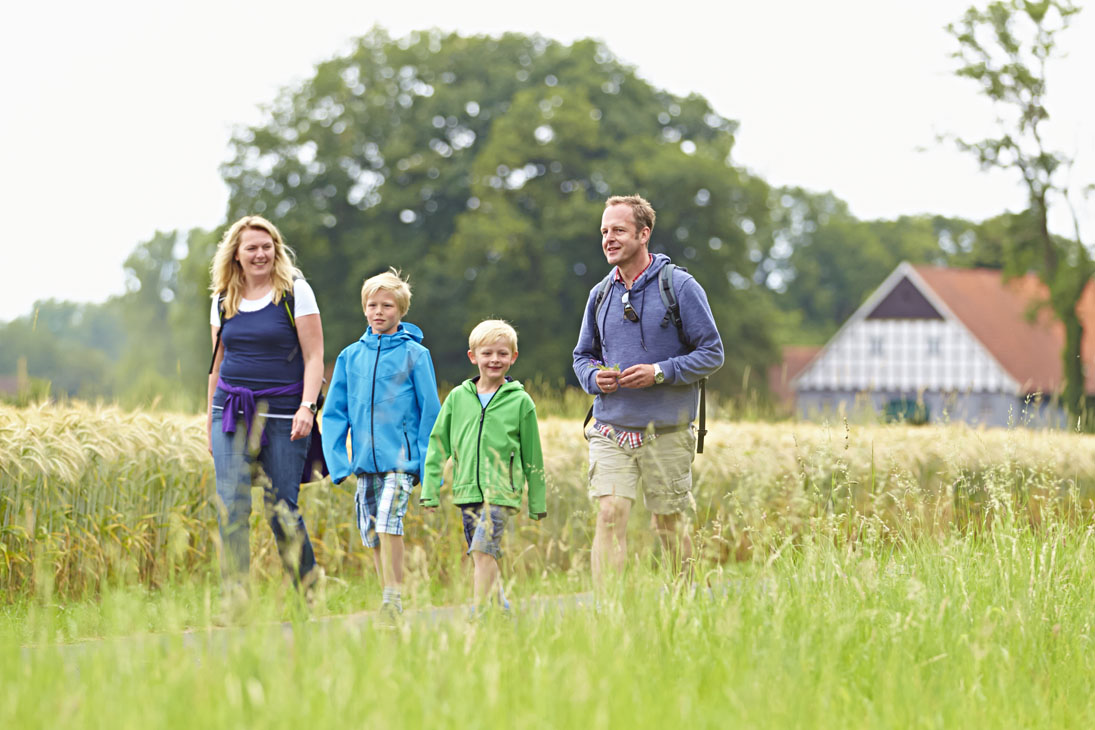 Rudi Schubert, Schubert-Fotografie, Studio für professionelle Werbefotografie, junges kreatives Team, Werbefotografie Münster, Werbefotografie Osnabrück, Werbefotografie, Outdoor Fotografie, Lengerich Tourismus, Münsterland, Wandern, Ausflug, Fahrradtour