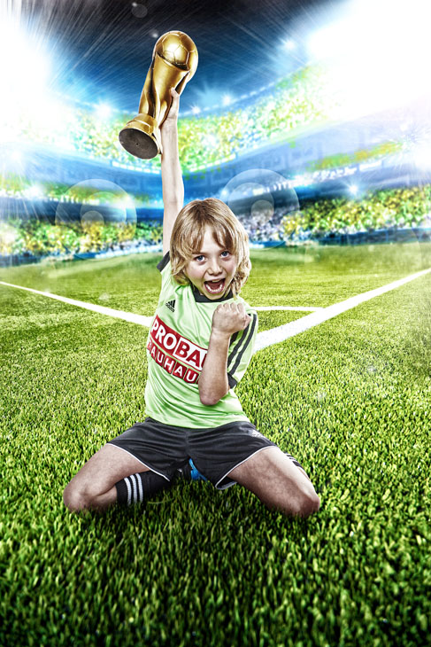 Rudi Schubert, Schubert-Fotografie, Studio für professionelle Werbefotografie, junges kreatives Team, Werbefotografie Münster, Werbefotografie Osnabrück, Werbefotografie, Kinderfotografie, Studiofotografie, Probau Trikoaktion, Trikotaktion, Bauhaus, Fußball, Trikots, Fußballtrikots