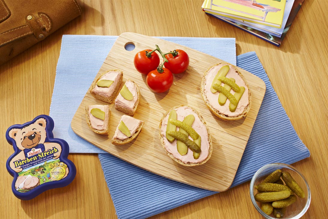 Rudi Schubert, Schubert-Fotografie, Studio für professionelle Werbefotografie, junges kreatives Team, Werbefotografie Münster, Werbefotografie Osnabrück, Werbefotografie,  Food-Fotografie, Produktfotografie, Stillleben, Reinert, Fleischerei, Metzgerei, Wurst, Aufschnitt, Bärchenwurst