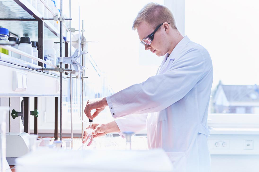 Rudi Schubert, Schubert-Fotografie, Studio für professionelle Werbefotografie, junges kreatives Team, Werbefotografie Münster, Werbefotografie Osnabrück, Werbefotografie, Recruiting, Industriefotografie, GH-Design, Rottendorf Pharma, Pharmaindustrie