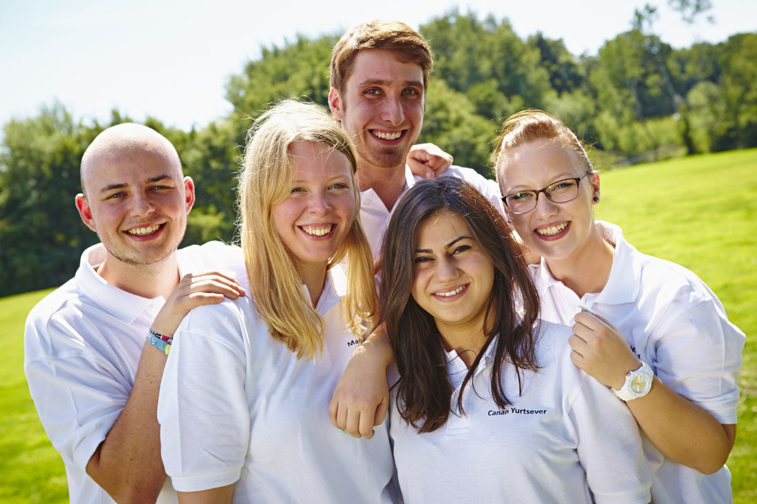 Rudi Schubert, Schubert-Fotografie, Studio für professionelle Werbefotografie, junges kreatives Team, Werbefotografie Münster, Werbefotografie Osnabrück, Werbefotografie, Recruiting, Mitarbeiterporträt, Stroetmann Azubis, Handelsunternehmen, Auszubildende