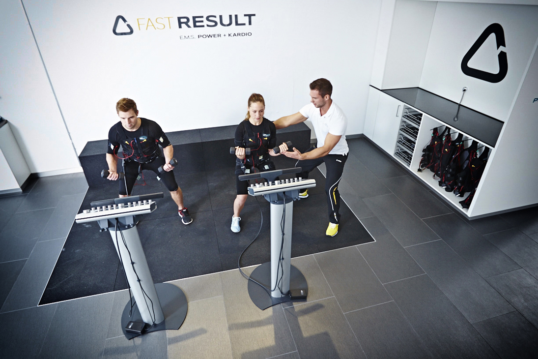 Rudi Schubert, Schubert-Fotografie, Studio für professionelle Werbefotografie, junges kreatives Team, Werbefotografie Münster, Werbefotografie Osnabrück, Werbefotografie, Porträtfotografie, Porträt, Modelfotografie, Imagefotografie, Fast Result