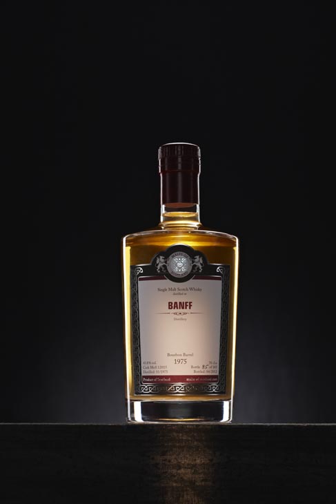 Rudi Schubert, Schubert-Fotografie, Studio für professionelle Werbefotografie, junges kreatives Team, Werbefotografie Münster, Werbefotografie Osnabrück, Werbefotografie, Stillleben, Still-Life, Produktfotografie, Objektfotografie, Malts of Scotland, Whisky, Scotch, Single Malt, Destille, Brennerei, Banff, Clynelish, Port Ellen, Whisky Bottle, Whiskyglas