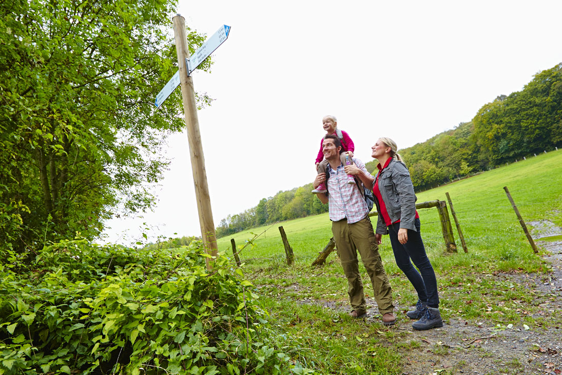 Rudi Schubert, Schubert-Fotografie, Studio für professionelle Werbefotografie, junges kreatives Team, Werbefotografie Münster, Werbefotografie Osnabrück, Werbefotografie, Outdoor Fotografie, Tecklenburg Tourismus, Münsterland, Wandern, Ausflug, Teutoburgerwald, historische Altstadt, Outdoor Klettern