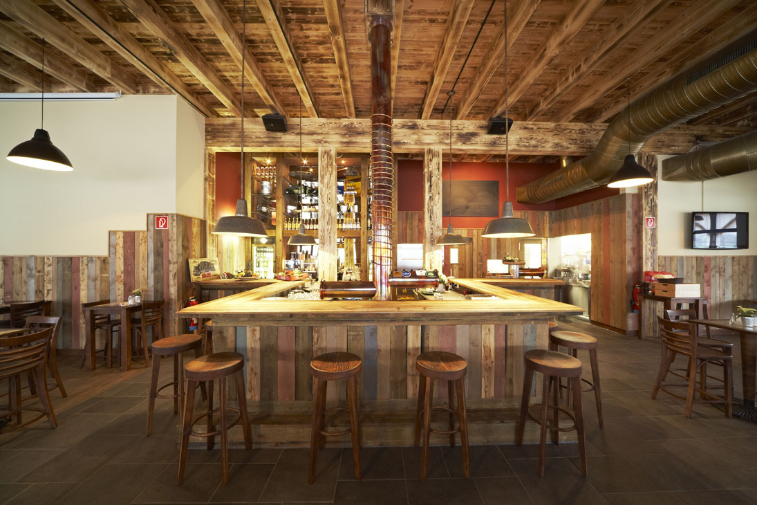 Rudi Schubert, Schubert-Fotografie, Studio für professionelle Werbefotografie, junges kreatives Team, Werbefotografie Münster, Werbefotografie Osnabrück, Werbefotografie, Interieurfotografie, Architekturfotografie, Thunderbar, Gastronomie, Bar, Kneipe, Restaurant