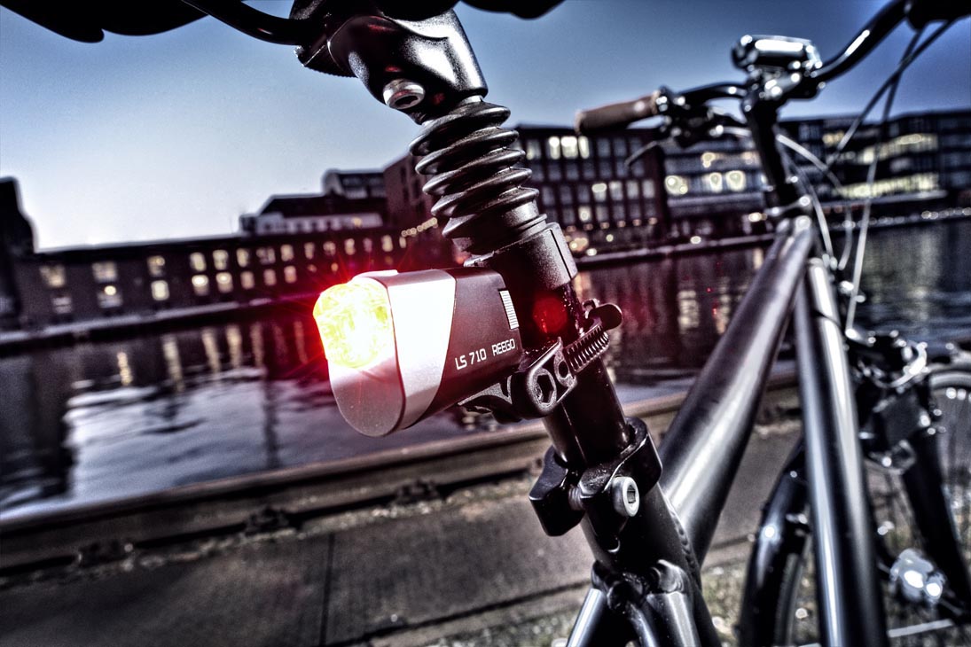 Rudi Schubert, Schubert-Fotografie, Studio für professionelle Werbefotografie, junges kreatives Team, Werbefotografie Münster, Werbefotografie Osnabrück, Werbefotografie, Stillleben, Still-Life, Produktfotografie, Objektfotografie, Trelock, Fahrradschloss, Fahrradzubehör, Fahrradsicherheit, Fahrradlicht, Bügelschloss, Gelenkschloss