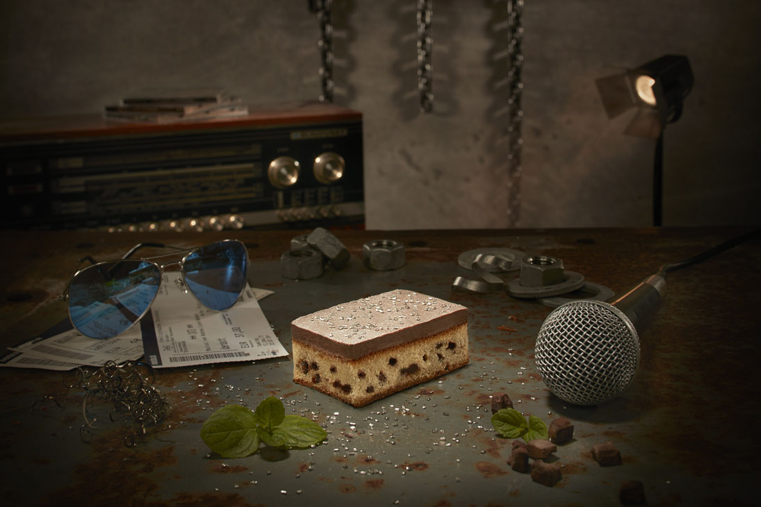 Rudi Schubert, Schubert-Fotografie, Studio für professionelle Werbefotografie, junges kreatives Team, Werbefotografie Münster, Werbefotografie Osnabrück, Werbefotografie,  Food-Fotografie, Stillleben, Imagefotografie, Produktfotografie, Uniferm Metal-Cake, Uniferm, Kuchenrezepte, Kuchen, Backwaren