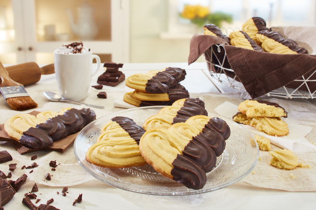 Rudi Schubert, Schubert-Fotografie, Studio für professionelle Werbefotografie, junges kreatives Team, Werbefotografie Münster, Werbefotografie Osnabrück, Werbefotografie,  Food-Fotografie, Stillleben, Uniferm, Backrezepte, Kuchen, Backwaren,  Torten, Brötchen, Brot