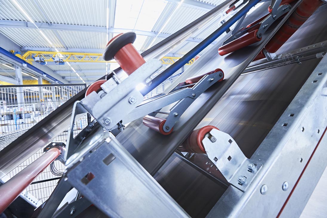 Rudi Schubert, Schubert-Fotografie, Studio für professionelle Werbefotografie, junges kreatives Team, Werbefotografie Münster, Werbefotografie Osnabrück, Werbefotografie, Industriefotografie, Strautmann Hydraulik, Maschinenbau, Fabrik, Fabrikarbeiter