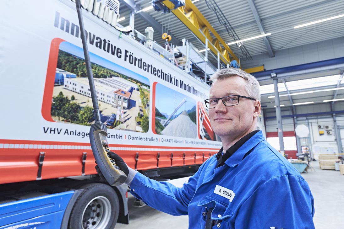 Rudi Schubert, Schubert-Fotografie, Studio für professionelle Werbefotografie, junges kreatives Team, Werbefotografie Münster, Werbefotografie Osnabrück, Werbefotografie, Industriefotografie, Strautmann Hydraulik, Maschinenbau, Fabrik, Fabrikarbeiter