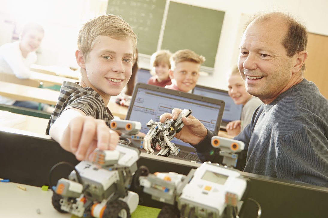 Rudi Schubert, Schubert-Fotografie, Studio für professionelle Werbefotografie, junges kreatives Team, Werbefotografie Münster, Werbefotografie Osnabrück, Werbefotografie, Verbundschule Everswinkel, Schule, Kinder, Lernen