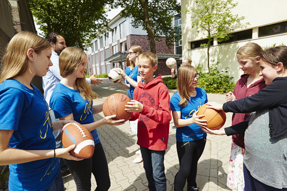 Rudi Schubert, Schubert-Fotografie, Studio für professionelle Werbefotografie, junges kreatives Team, Werbefotografie Münster, Werbefotografie Osnabrück, Werbefotografie, Verbundschule Everswinkel, Schule, Kinder, Lernen