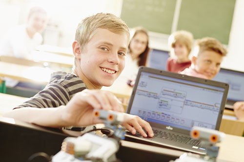 Rudi Schubert, Schubert-Fotografie, Studio für professionelle Werbefotografie, junges kreatives Team, Werbefotografie Münster, Werbefotografie Osnabrück, Werbefotografie, Verbundschule Everswinkel, Schule, Kinder, Lernen